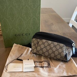 Gucci Beige GG Supreme Canvas Belt Bag with Black Trim